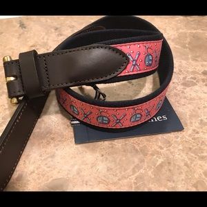 BNWT Vineyard Vines Canvas Club belt 32”